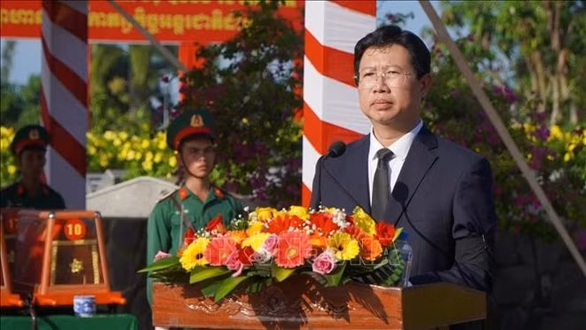 El vicepresidente del Comité Popular de Dong Thap Huynh Minh Tuan. (Foto: VNA)
