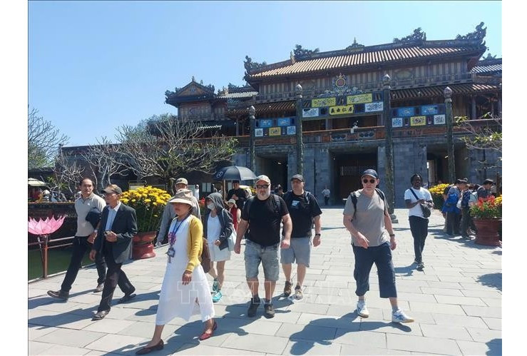 Turistas extranjeros en Vietnam. (Foto: VNA)