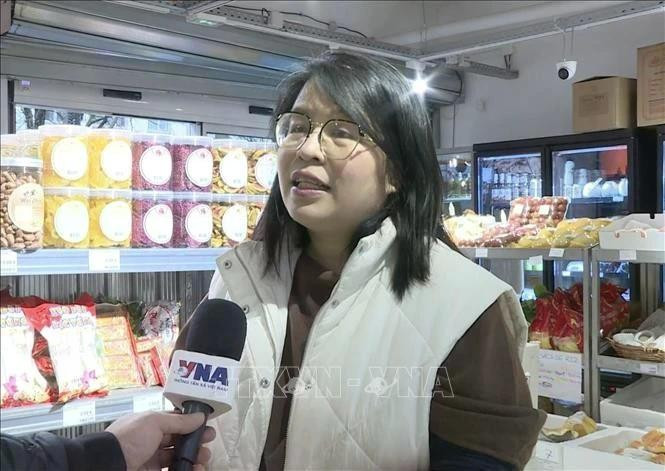 Do Thi Quynh Phuong, propietaria del Mercado Vietnam-Francia. (Foto: VNA)