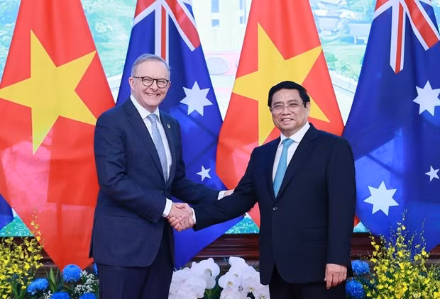 El primer ministro Pham Minh Chinh y su homólogo australiano, Anthony Albanese. (Fotografía: VNA)