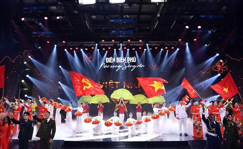 Programa artístico conmemora aniversario 70 de la victoria de Dien Bien Phu