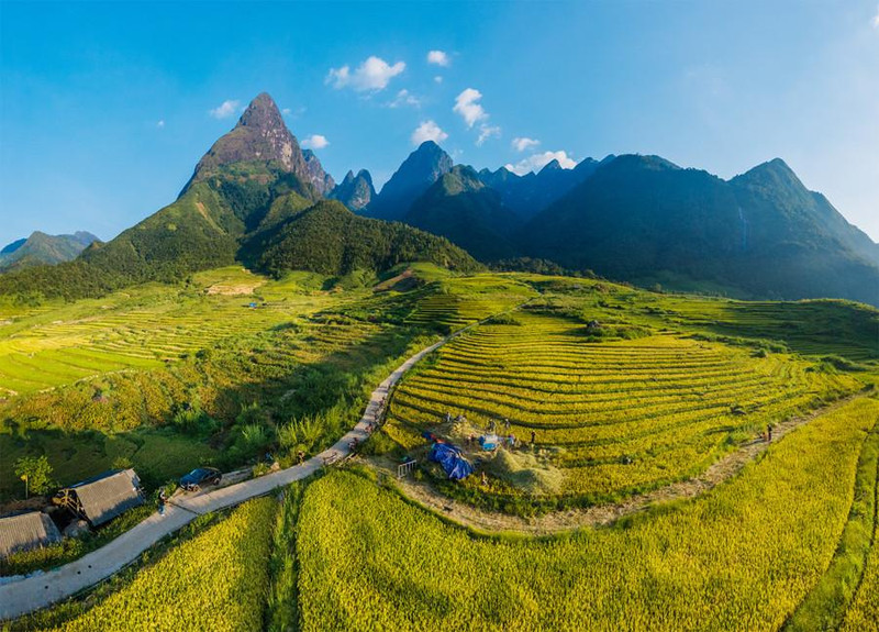Aunque es un nuevo destino turístico, Chu Va es atractivo para los turistas que aman explorar y tomar fotos. 