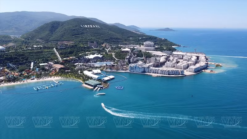 El resort Vinpearl en la isla de Hon Tre, corazón de la bahía de Nha Trang.