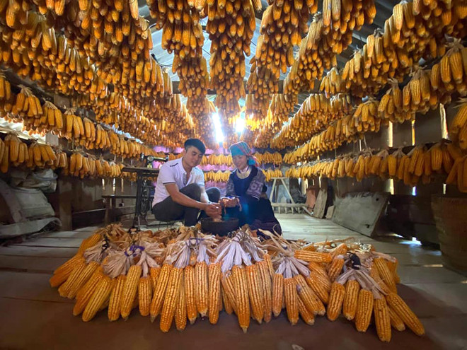 Casa de maíz Mang Mu, en la comuna de Mo De. (Foto: baoyenbai.com.vn)