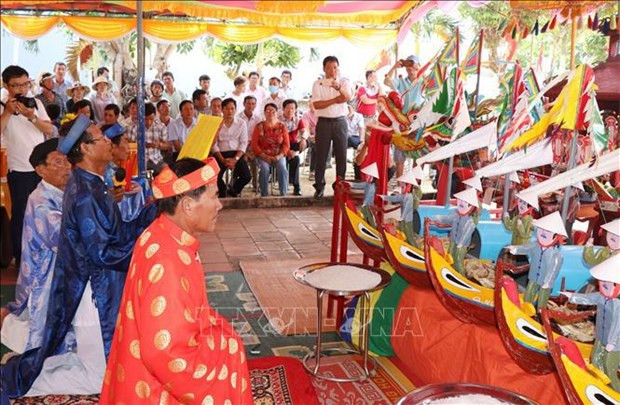 El ritual “Le Khao le the linh Hoang Sa” en Ly Son (Foto: VNA)