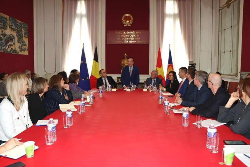 Durante la reunión (Foto: VNA)