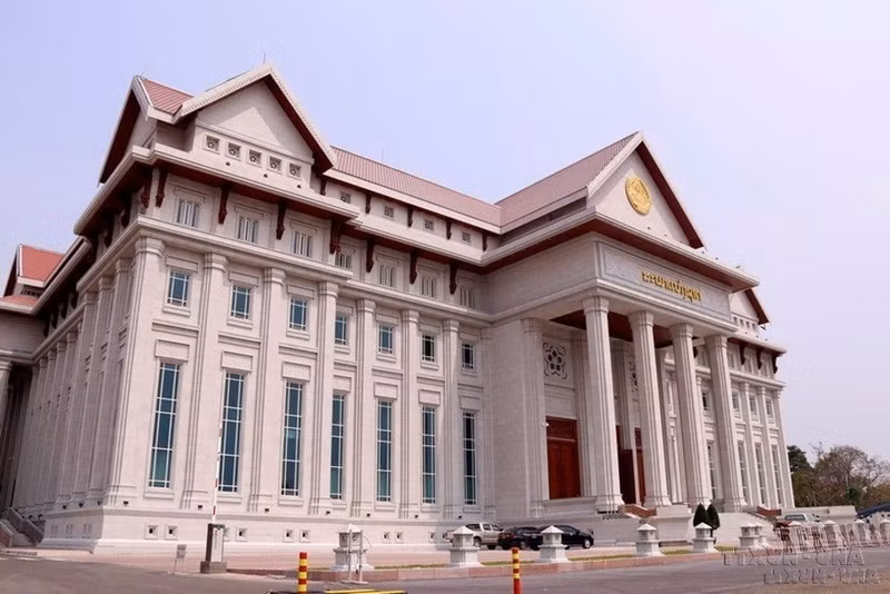 Nuevo edificio de la Asamblea Nacional de Laos, un regalo del Partido, el Estado y el pueblo de Vietnam al Partido, el Estado y el pueblo de Laos (2021).