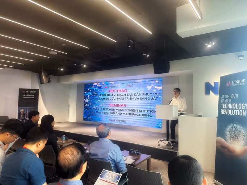 En el seminario (Foto: VNA)