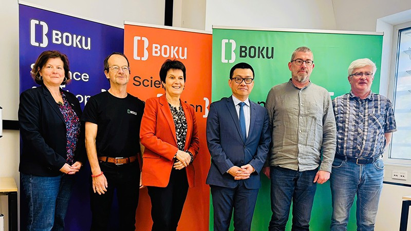 Delegados en el evento (Foto: Embajada de Vietnam en Austria)