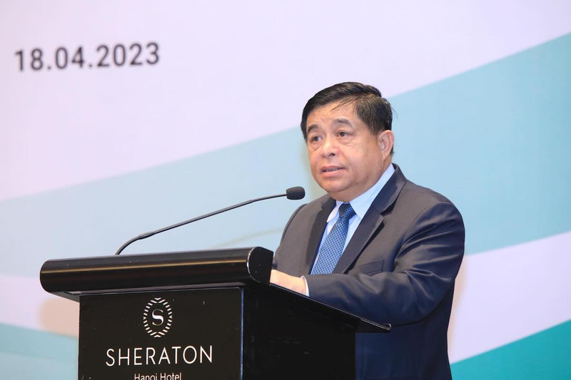 El ministro de Planificación e Inversión, Nguyen Chi Dung, en el evento. (Fotografía: vnbusiness.vn)