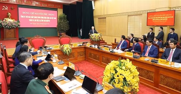 El secretario general del Partido Comunista de Vietnam, Nguyen Phu Trong, habla en la reunión. (Fotografía: VNA)