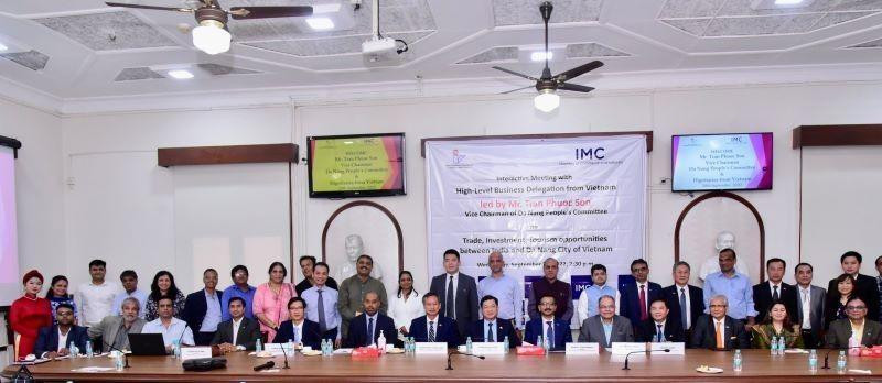 La delegación de la ciudad de Da Nang en India. (Fotografía: thoidai.com.vn) 