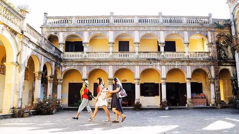 Se trata de una parada imperdible para quienes visitan la meseta blanca de Bac Ha. Se trata de una parada imperdible para quienes visitan la meseta blanca de Bac Ha.