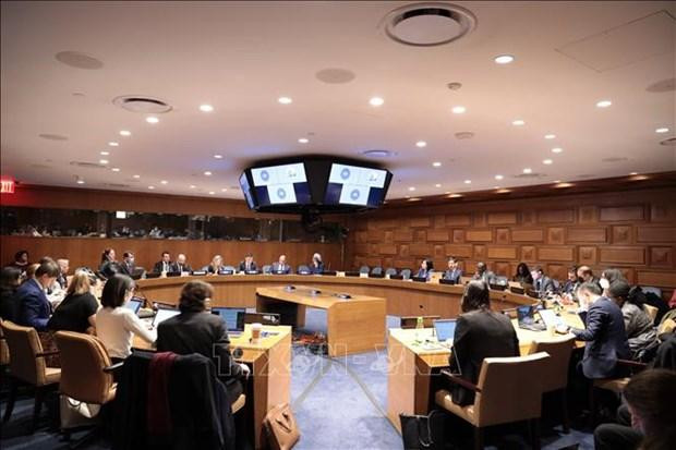Escenario de un seminario sobre los logros de 40 años de la implementación de la Convemar (Fotografía: VNA)