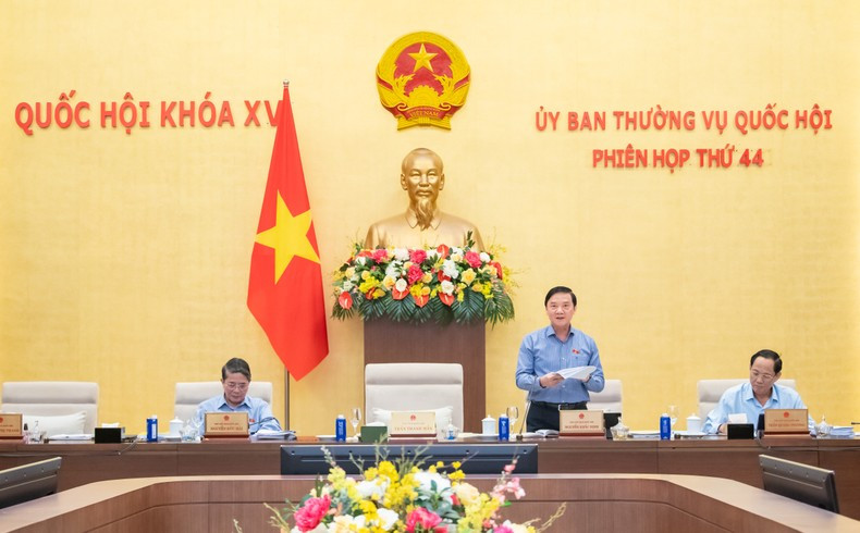 En la reunión. (Foto: media.quochoi.vn)