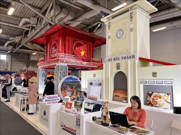 Espacio turístico vietnamita en la feria (Fotografía: VNA)