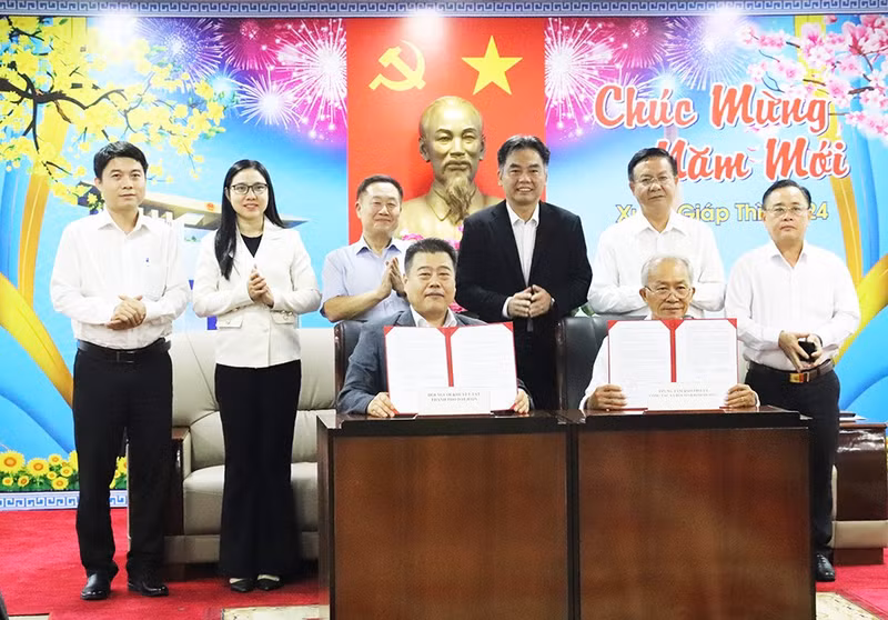 En el evento (Foto: binhduong.gov.vn)