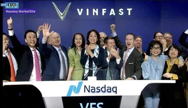 La directora general global de VinFast, Le Thi Thu Thuy, en el evento (Foto: captura de pantalla)