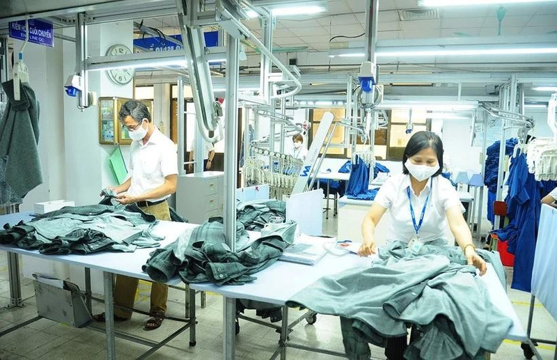 El sector textil y de prendas de vestir ve señales optimistas en mayo y los primeros cinco meses. (Foto: VNA)