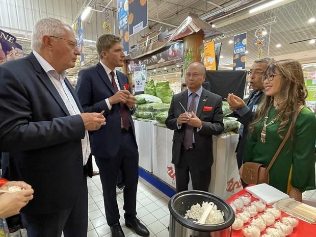 Arroz vietnamita presente por primera vez en supermercado de E.Leclerc en Francia. (Fotografía: VNA)