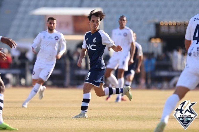 El jugador vietnamita Van Toan en un partido (Fotografía: VNA)