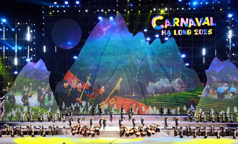 El Carnaval de Ha Long 2025 es un producto turístico especial de Quang Ninh.