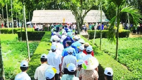 Visitantes en Nghe An (Foto: VNA)