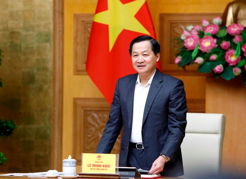 El viceprimer ministro vietnamita Le Minh Khai habla en el evento (Fotografía: VGP)