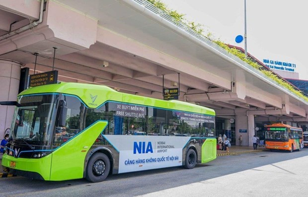 Un autobús eléctrico producido por VinFast. (Fotografía: hanoimoi.com.vn)