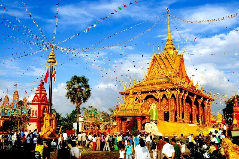 Premier felicita a la comunidad khmer en ocasión de su fiesta tradicional