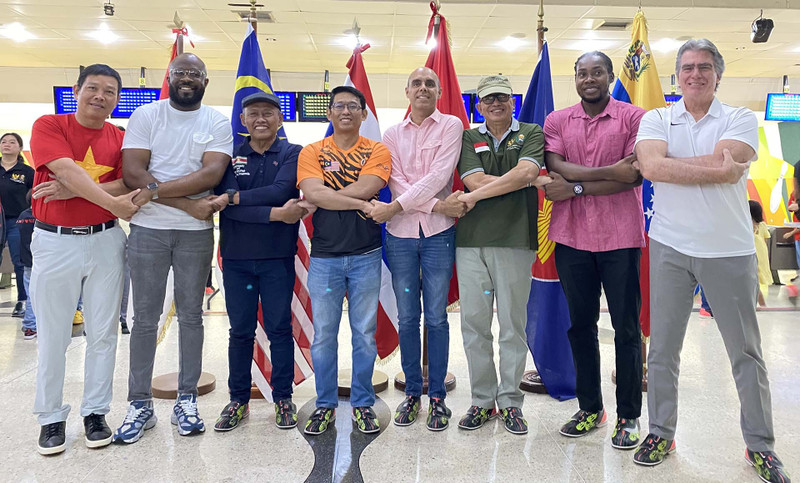 Embajadores de países de Asean y Celac (Fotografía: baoquocte.vn)