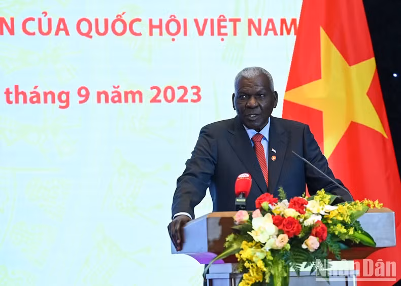 Interviene presidente de la Asamblea Nacional del Poder Popular de Cuba , Esteban Lazo Hernández.