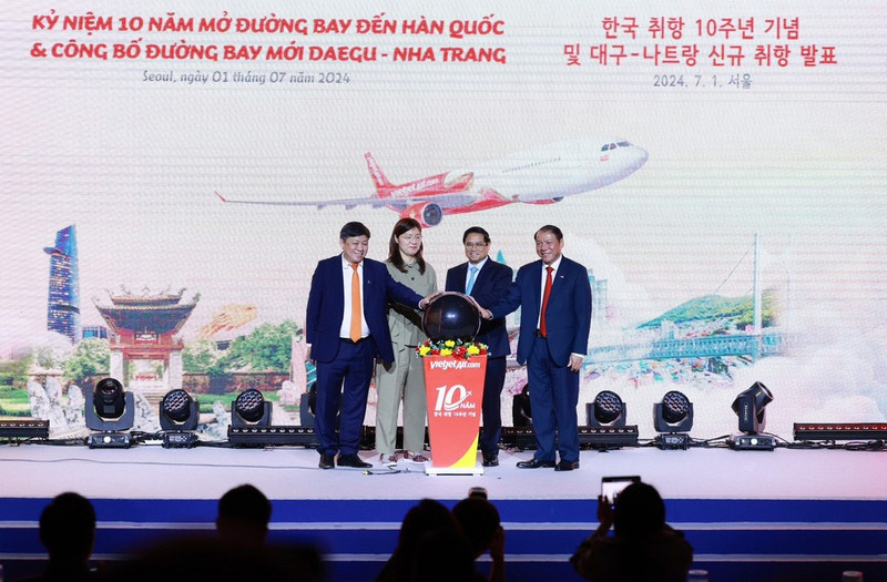 El primer ministro vietnamita, Pham Minh Chinh, en el evento. (Foto: vietjetair.com)