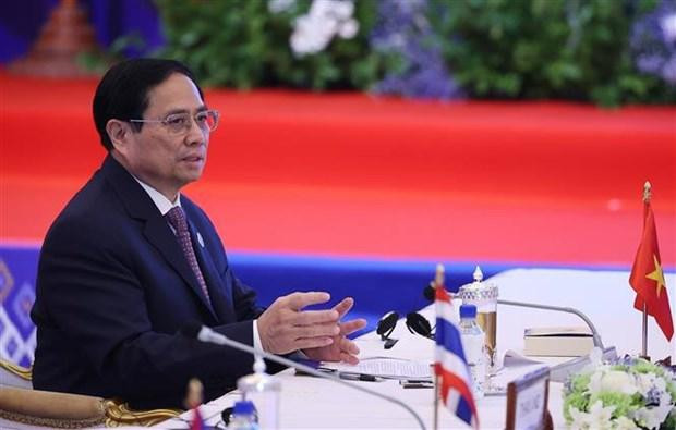 El primer ministro de Vietnam, Pham Minh Chinh, en la XVII Cumbre de Asia Oriental (Fotografía: VNA)