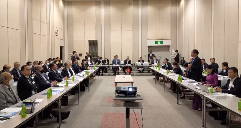 En el evento (Fotografía: kinhtedothi.vn)