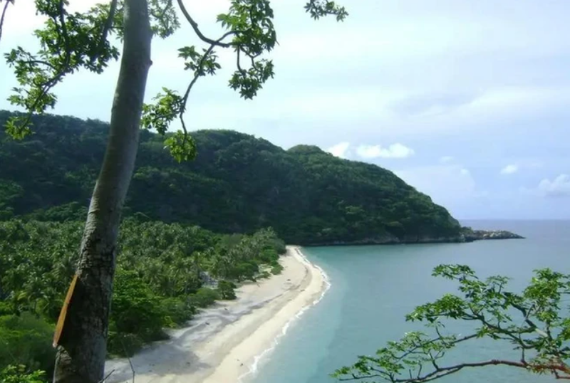 Playa en el Parque Nacional de Con Dao. (Foto: VNA)