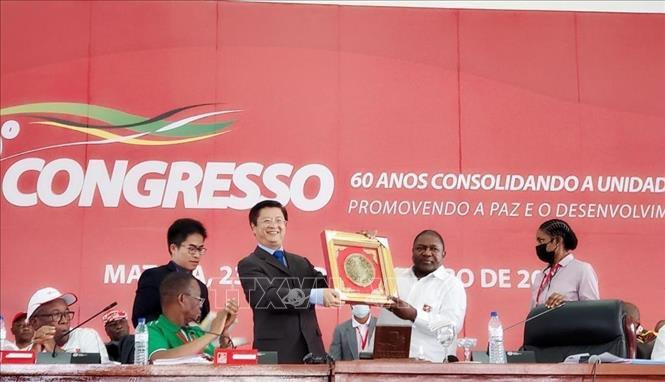 Truong Quang Hoai Nam, subjefe de la Comisión de Relaciones Exteriores del Comité Central del PCV participa en el evento. (Fotografía: VNA)
