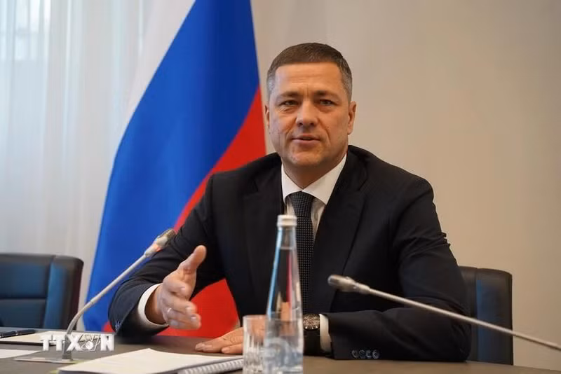 El gobernador de la provincia rusa de Pskov, Mikhail Vedernikov, en la entrevista con la VNA (Foto: VNA)