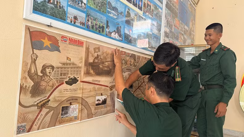 La publicación también se pega en la Sala Ho Chi Minh.