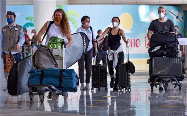 Turistas extranjeros en la isla de Bali, Indonesia. (Fotografía: VTV)