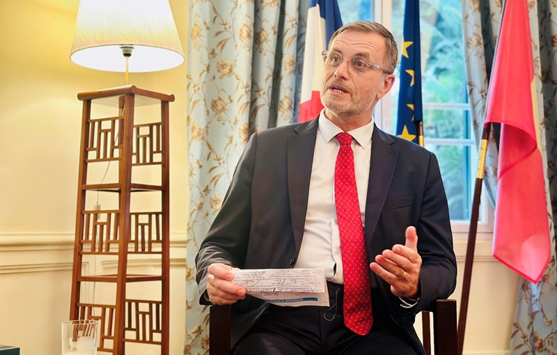 El embajador francés en Vietnam, Olivier Brochet. (Foto: VGP)