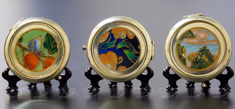 Posavasos están hechos con patrones llamativos. (Foto: Revista Ilustrada Vietnam)