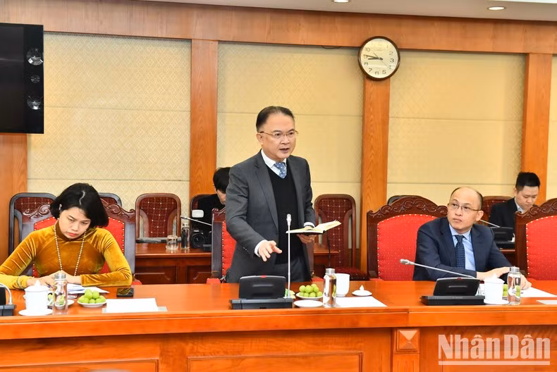 Representante de los jefes de misiones diplomáticas del país en el exterior interviene en la cita. Representante de los jefes de misiones diplomáticas del país en el exterior interviene en la cita.