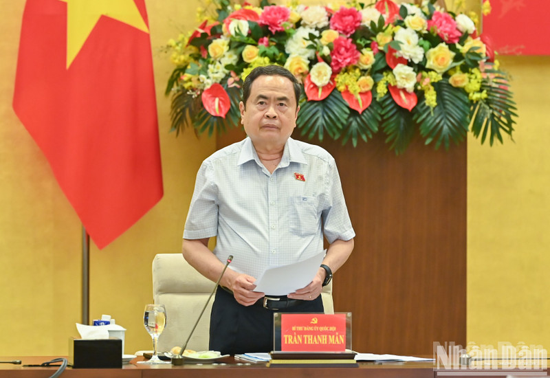 El presidente de la Asamblea Nacional de Vietnam, Tran Thanh Man, habla en la cita. (Foto: Nhan Dan)