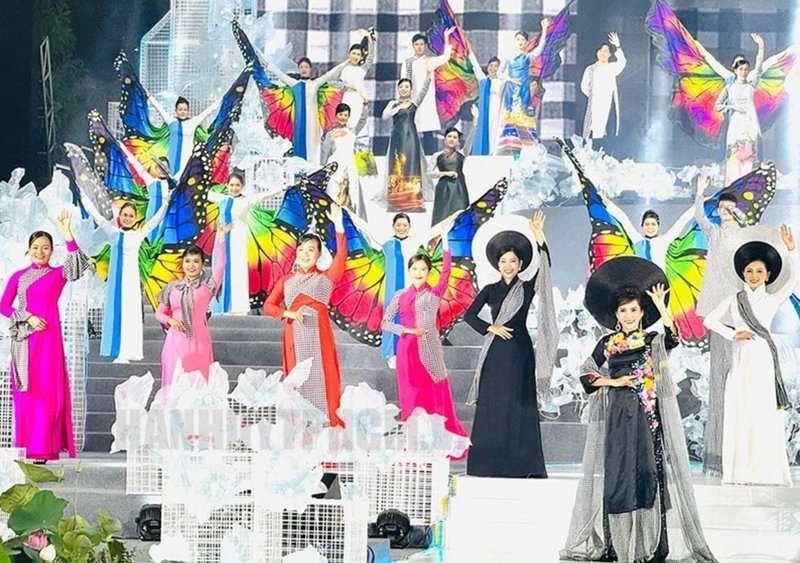 El Festival de Ao Dai en Ciudad Ho Chi Minh en 2024 (Foto: VNA)