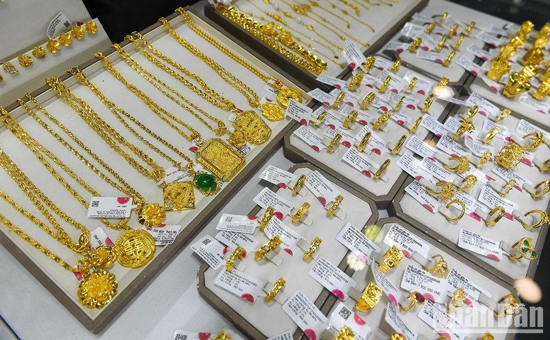 Premier exige fortalecer la gestión del mercado del oro