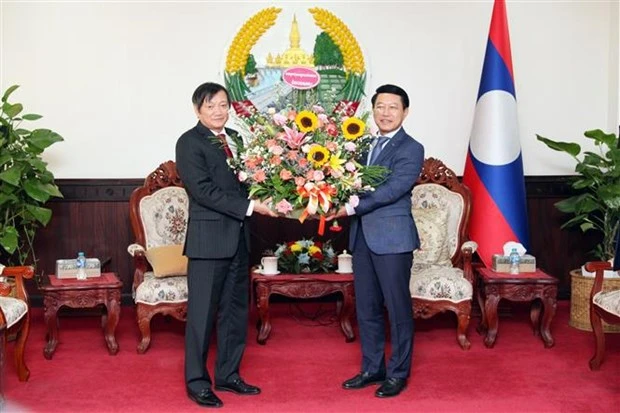 Vietnam felicita a Laos por sus logros en los últimos 48 años | Nhan ...