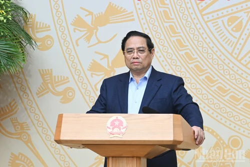 El primer ministro de Vietnam, Pham Minh Chinh, interviene en la reunión. (Foto: Nhan Dan)