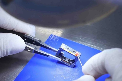 Con numerosas ventajas, Vietnam tiene la oportunidad de participar más profundamente en la cadena de valor de la tecnología global. (Foto: VNA)