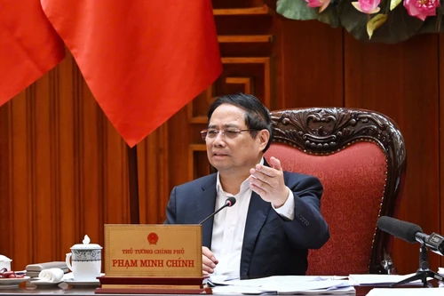 [Foto] Premier vietnamita preside reunión de Junta Permanente del Comité partidista del Gobierno sobre Ley de Planificación